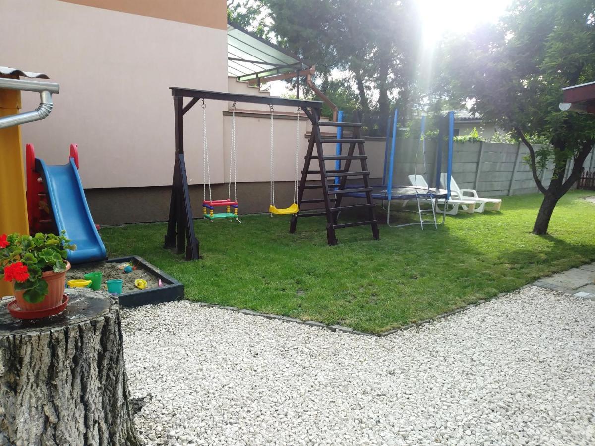 Szivarvany Apartman 귤러 외부 사진